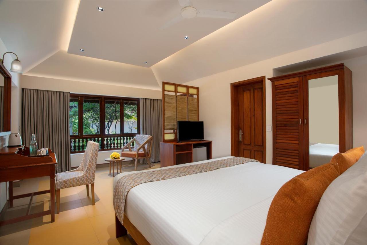 Estuary Sarovar Premiere Poovar Island Экстерьер фото