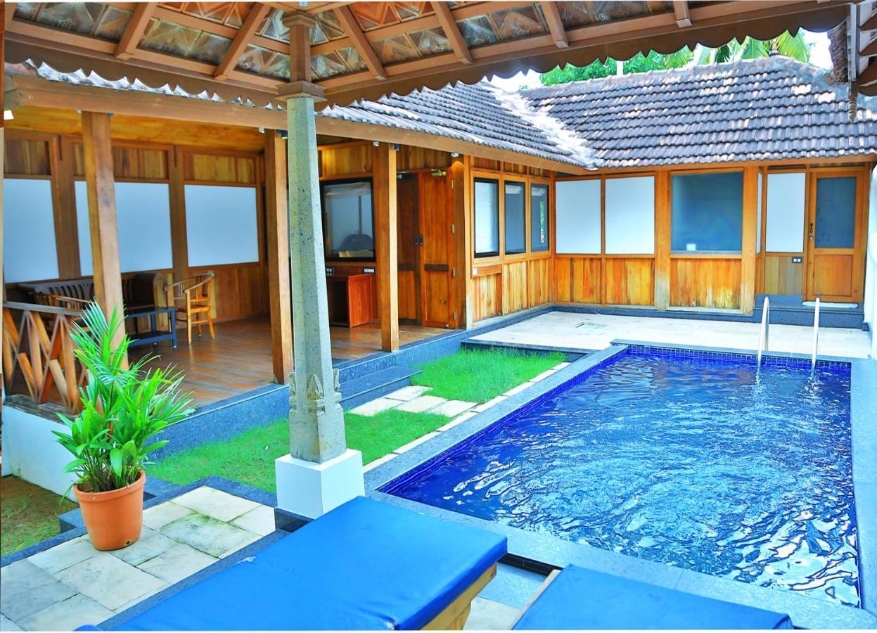 Estuary Sarovar Premiere Poovar Island Экстерьер фото