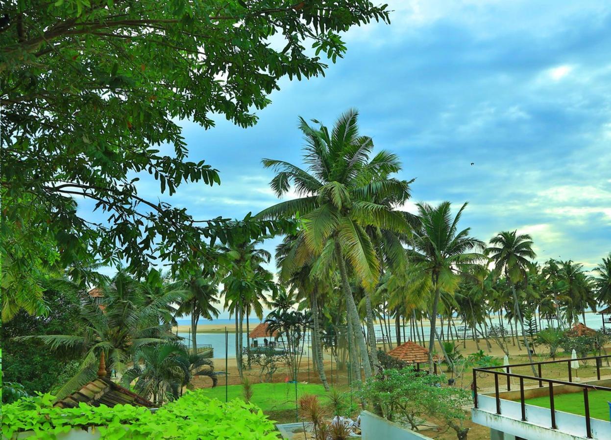 Estuary Sarovar Premiere Poovar Island Экстерьер фото