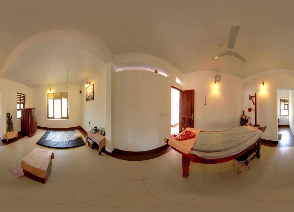 Estuary Sarovar Premiere Poovar Island Экстерьер фото