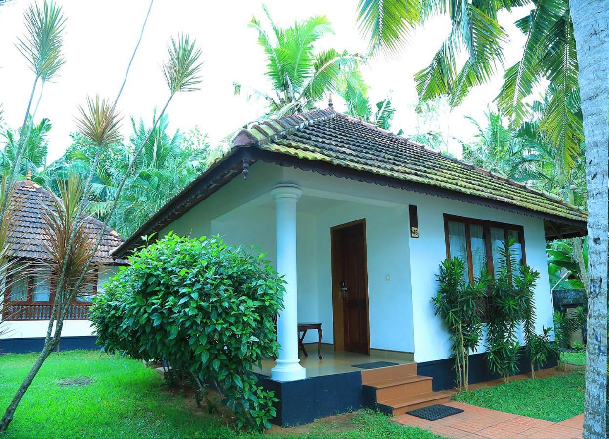 Estuary Sarovar Premiere Poovar Island Экстерьер фото