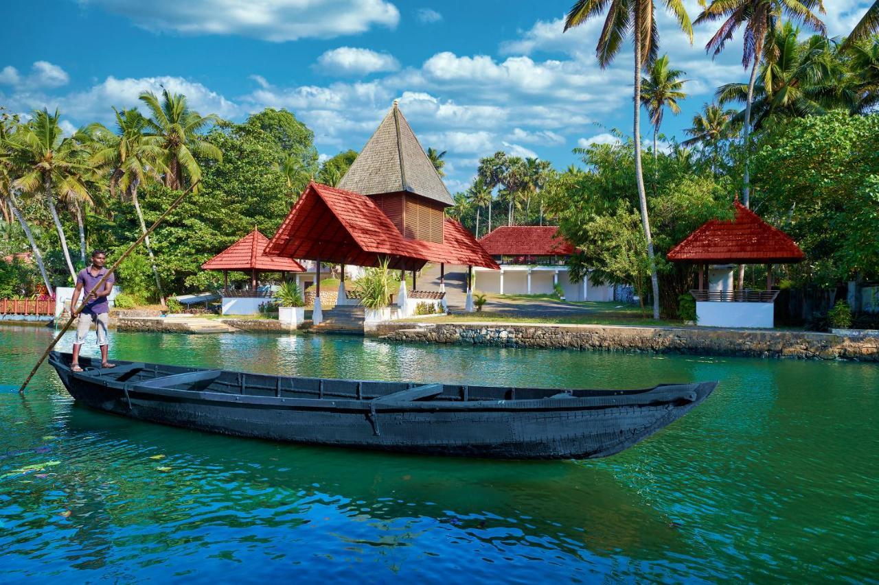 Estuary Sarovar Premiere Poovar Island Экстерьер фото